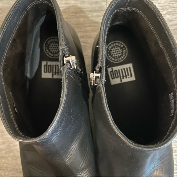 $180 Fit Flop Ziggy Ankle Boot Size 8 - Picture 5 of 9